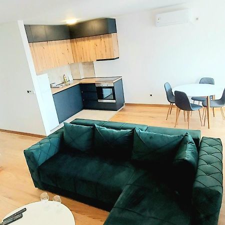 Magenta Zvezdara Apartamento Belgrado Exterior foto